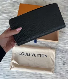 Louis Vuitton Zippy Wallet